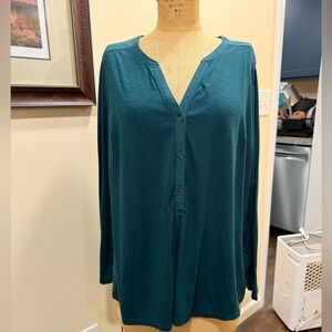 Ava & Viv Chic Teal Button-Up Top